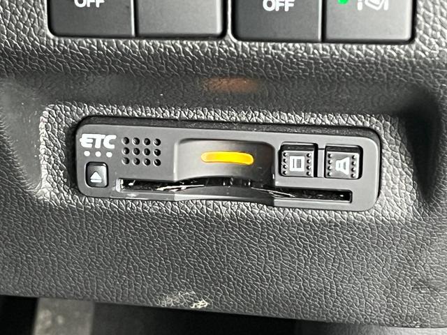 フリード Ｇ・ホンダセンシング　保証付き１年　追突被害軽減ブレーキ　ｉストップ　Ｗエアバッグ　パワーウィンドウ　アクティブクルーズコントロール　スマートキ　カーテンエアバッグ　カラーバックモニター　整備点検記録簿　ＶＳＡ　エアコン（25枚目）