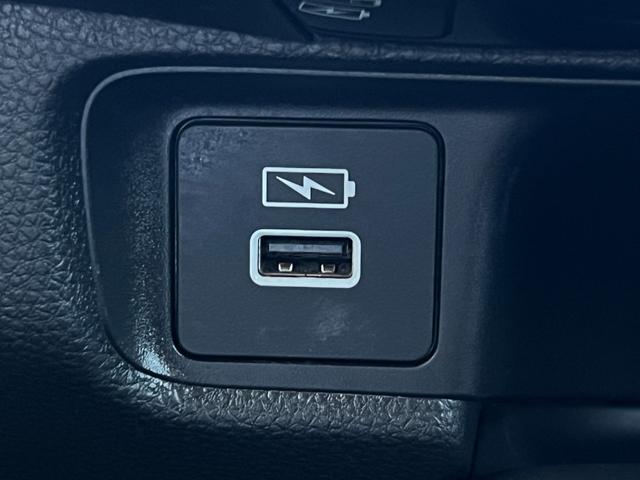 ヴェゼル ｅ：ＨＥＶＰＬａＹ　保証付き１年　衝突被害軽減ブレーキ　カーテンエアバッグ　盗難防止装置　ＡＢＳ　ＥＳＣ　フルオートエアコン　リアカメラ　シートヒータ　エアバッグ　ＬＥＤヘッドライト　キーレスエントリー　ＥＴＣ　ドラレコ（33枚目）