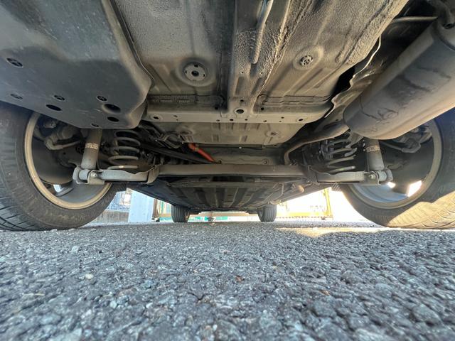 ヴェゼル ｅ：ＨＥＶＰＬａＹ　保証付き１年　衝突被害軽減ブレーキ　カーテンエアバッグ　盗難防止装置　ＡＢＳ　ＥＳＣ　フルオートエアコン　リアカメラ　シートヒータ　エアバッグ　ＬＥＤヘッドライト　キーレスエントリー　ＥＴＣ　ドラレコ（61枚目）