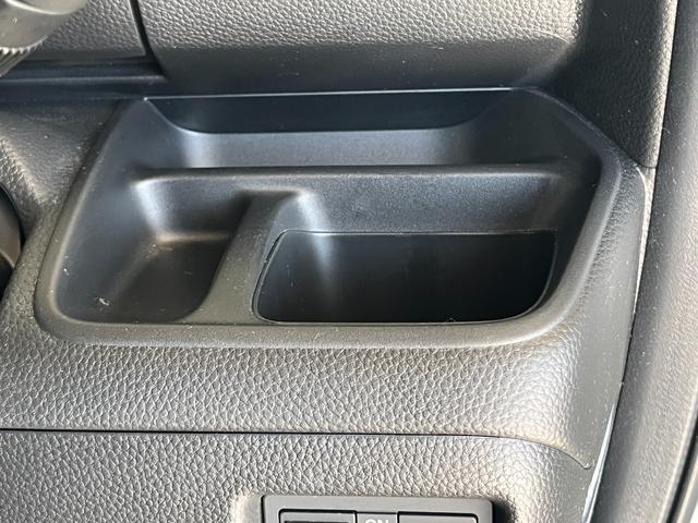 Ｎ－ＢＯＸカスタム Ｌターボスタイル＋ブラック　保証付き２年　ターボエンジン　スマ－トキ－　エアバック　横滑り防止機能　ナビ＆ＴＶ　サイドカーテンエアバック　Ｄレコ　ＵＳＢ接続　クルーズコントロール　助手席エアバッグ　地デジ　セキュリティアラーム（15枚目）