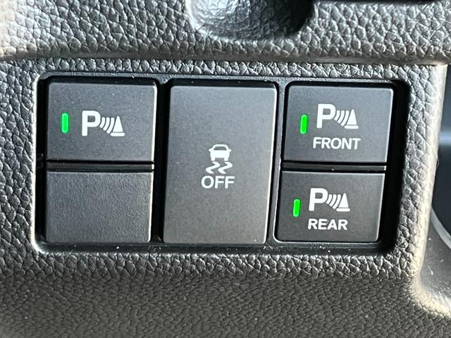 Ｎ－ＢＯＸカスタム Ｌターボスタイル＋ブラック　保証付き２年　ターボエンジン　スマ－トキ－　エアバック　横滑り防止機能　ナビ＆ＴＶ　サイドカーテンエアバック　Ｄレコ　ＵＳＢ接続　クルーズコントロール　助手席エアバッグ　地デジ　セキュリティアラーム（23枚目）