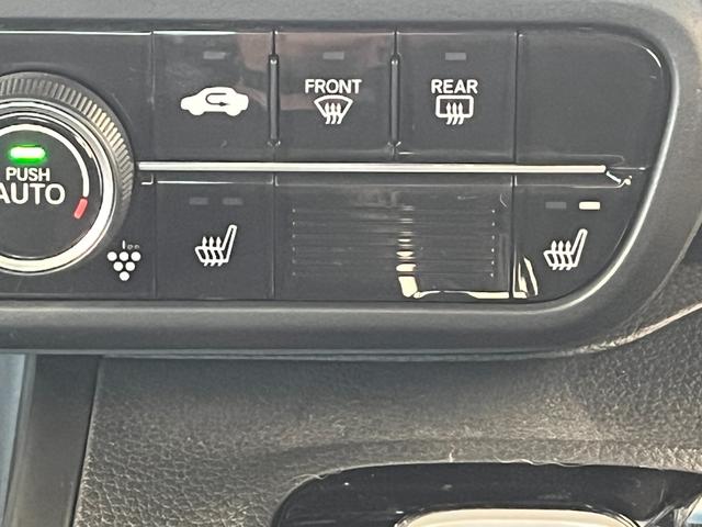 Ｎ－ＢＯＸカスタム Ｌターボスタイル＋ブラック　保証付き２年　ターボエンジン　スマ－トキ－　エアバック　横滑り防止機能　ナビ＆ＴＶ　サイドカーテンエアバック　Ｄレコ　ＵＳＢ接続　クルーズコントロール　助手席エアバッグ　地デジ　セキュリティアラーム（31枚目）