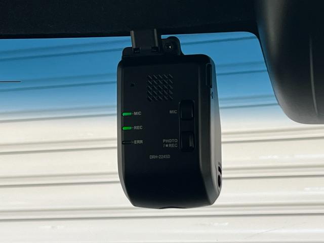 Ｎ－ＢＯＸカスタム Ｌターボスタイル＋ブラック　保証付き２年　ターボエンジン　スマ－トキ－　エアバック　横滑り防止機能　ナビ＆ＴＶ　サイドカーテンエアバック　Ｄレコ　ＵＳＢ接続　クルーズコントロール　助手席エアバッグ　地デジ　セキュリティアラーム（43枚目）