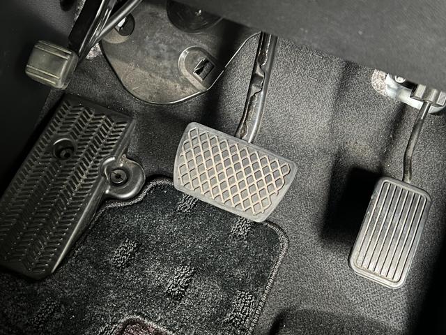 ステップワゴンスパーダ スパーダ・クールスピリット　保証付き１年　全方位モニター　両電動スライドドア　シートＨ　追突軽減ブレーキ　スマキー　Ｂカメ　フルセグテレビ　盗難防止システム　サイドエアバック　ナビＴＶ　アクティブクルーズコントロール　ＵＳＢ接続（32枚目）