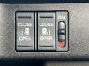 ｅ：ＨＥＶスパーダＧホンダセンシング　１年保証　ＬＥＤライト　ドライブレコーダ　カーテンエアバック　横滑り防止装置　クルーズコントロール　Ｂカメラ　ＵＳＢ接続　フルセグ　ＤＶＤ再生可能　ナビ＆ＴＶ　キーレス　ＥＴＣ　スマートキー　ＡＡＣ（26枚目）