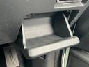 パワーエディション　１年保証　横滑り防止　両側電動ドア　ＡＡＣ　地デジＴＶ　パワーステアリング　運転席エアバッグ　パワーウィンドウ　ＡＢＳ　ナビＴＶ　ＥＴＣ　３列シート　スマートキー　ＤＶＤ再生　キーフリーシステム（20枚目）