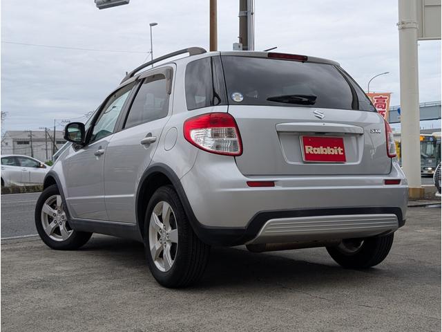 ＳＸ４ １．５ＸＧ　オーディオ／ＣＤ／ＭＤ／ＦＭ／ＡＭ・オートエアコン・ステアリングスイッチ・オートライト・ルーフレール・純正１６インチアルミホイール・スマートキー（5枚目）