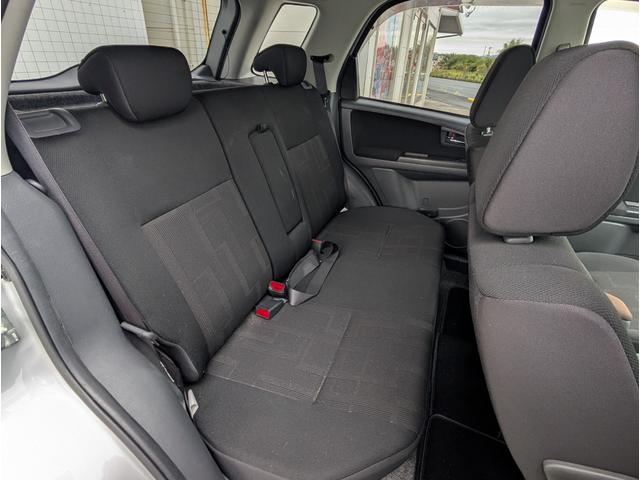 ＳＸ４ １．５ＸＧ　オーディオ／ＣＤ／ＭＤ／ＦＭ／ＡＭ・オートエアコン・ステアリングスイッチ・オートライト・ルーフレール・純正１６インチアルミホイール・スマートキー（11枚目）