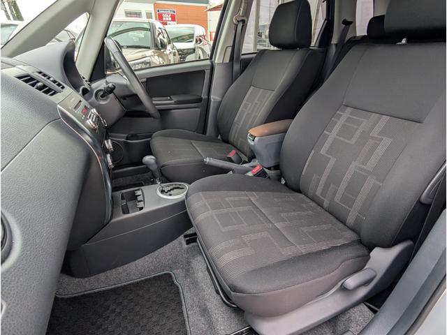 ＳＸ４ １．５ＸＧ　オーディオ／ＣＤ／ＭＤ／ＦＭ／ＡＭ・オートエアコン・ステアリングスイッチ・オートライト・ルーフレール・純正１６インチアルミホイール・スマートキー（16枚目）