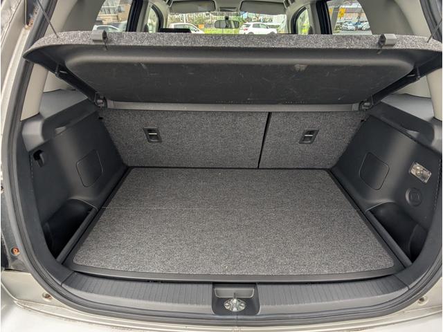 ＳＸ４ １．５ＸＧ　オーディオ／ＣＤ／ＭＤ／ＦＭ／ＡＭ・オートエアコン・ステアリングスイッチ・オートライト・ルーフレール・純正１６インチアルミホイール・スマートキー（18枚目）