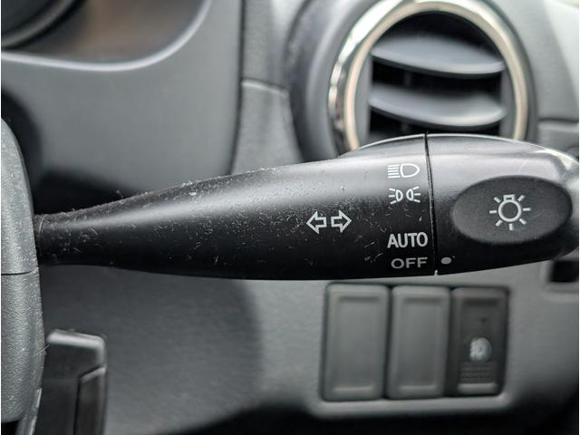 ＳＸ４ １．５ＸＧ　オーディオ／ＣＤ／ＭＤ／ＦＭ／ＡＭ・オートエアコン・ステアリングスイッチ・オートライト・ルーフレール・純正１６インチアルミホイール・スマートキー（33枚目）