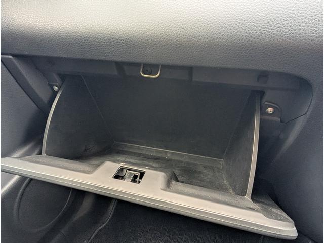 ＳＸ４ １．５ＸＧ　オーディオ／ＣＤ／ＭＤ／ＦＭ／ＡＭ・オートエアコン・ステアリングスイッチ・オートライト・ルーフレール・純正１６インチアルミホイール・スマートキー（39枚目）