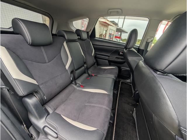 プリウスアルファ Sツーリングセレクション・G’s ナビゲーション/TV・バックカメラ・ETC・ステアリングスイッチ・オートライト・USBポート・スマートキー・G s18インチアルミホイール(11枚目)