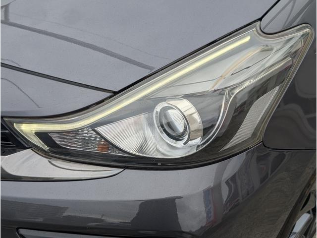 プリウスアルファ Sツーリングセレクション・G’s ナビゲーション/TV・バックカメラ・ETC・ステアリングスイッチ・オートライト・USBポート・スマートキー・G s18インチアルミホイール(29枚目)