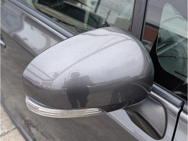 プリウスアルファ Sツーリングセレクション・G’s ナビゲーション/TV・バックカメラ・ETC・ステアリングスイッチ・オートライト・USBポート・スマートキー・G s18インチアルミホイール(32枚目)