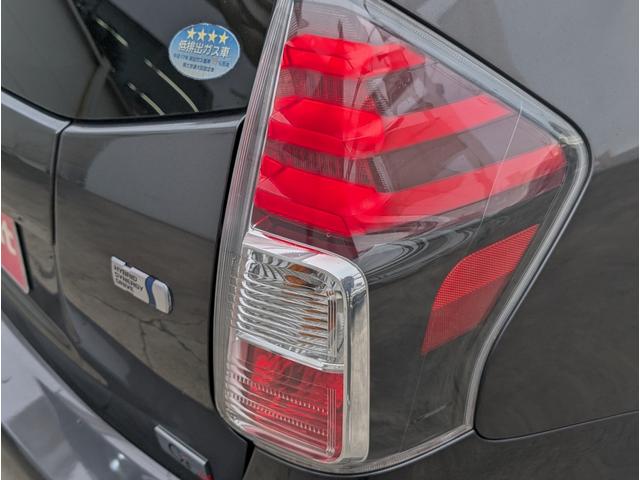 プリウスアルファ Sツーリングセレクション・G’s ナビゲーション/TV・バックカメラ・ETC・ステアリングスイッチ・オートライト・USBポート・スマートキー・G s18インチアルミホイール(33枚目)