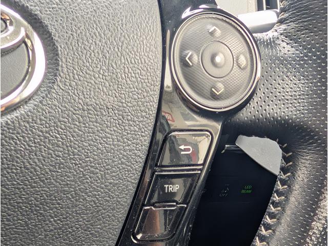 プリウスアルファ Sツーリングセレクション・G’s ナビゲーション/TV・バックカメラ・ETC・ステアリングスイッチ・オートライト・USBポート・スマートキー・G s18インチアルミホイール(42枚目)