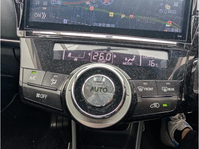 プリウスアルファ Sツーリングセレクション・G’s ナビゲーション/TV・バックカメラ・ETC・ステアリングスイッチ・オートライト・USBポート・スマートキー・G s18インチアルミホイール(47枚目)