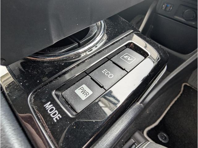 プリウスアルファ Sツーリングセレクション・G’s ナビゲーション/TV・バックカメラ・ETC・ステアリングスイッチ・オートライト・USBポート・スマートキー・G s18インチアルミホイール(48枚目)