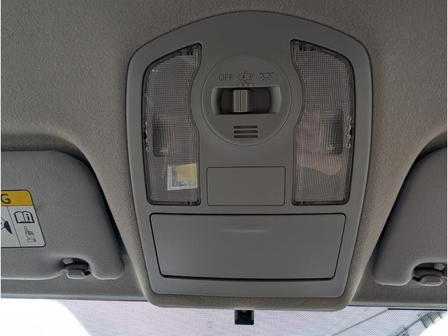 プリウスアルファ Sツーリングセレクション・G’s ナビゲーション/TV・バックカメラ・ETC・ステアリングスイッチ・オートライト・USBポート・スマートキー・G s18インチアルミホイール(54枚目)