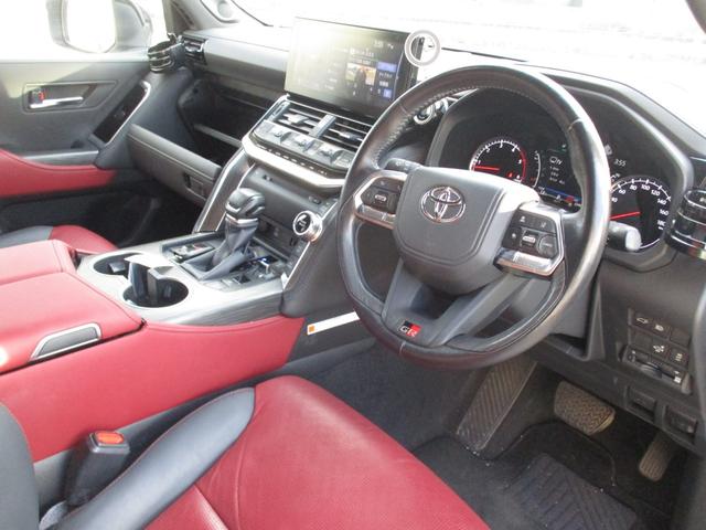 ランドクルーザー ＧＲスポーツ　メーカーナビ／ＴＶ／ＪＢＬプレミアムサウンド／パノラミックビューモニター・パワーバックドア・ＨＵＤ・ＢＳＭ・純正１８インチＡＷ・サンルーフ・ＧＲ専用ブラック＆レッドレザーシート・電動デフロック（30枚目）