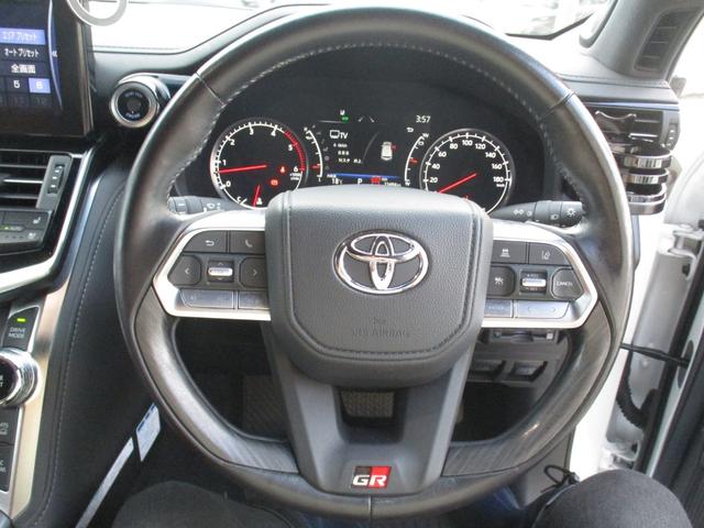 ランドクルーザー ＧＲスポーツ　メーカーナビ／ＴＶ／ＪＢＬプレミアムサウンド／パノラミックビューモニター・パワーバックドア・ＨＵＤ・ＢＳＭ・純正１８インチＡＷ・サンルーフ・ＧＲ専用ブラック＆レッドレザーシート・電動デフロック（43枚目）