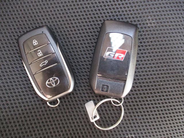 ランドクルーザー ＧＲスポーツ　メーカーナビ／ＴＶ／ＪＢＬプレミアムサウンド／パノラミックビューモニター・パワーバックドア・ＨＵＤ・ＢＳＭ・純正１８インチＡＷ・サンルーフ・ＧＲ専用ブラック＆レッドレザーシート・電動デフロック（63枚目）