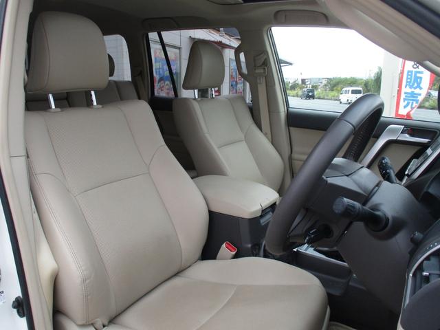 ランドクルーザープラド TX Lパッケージ ワンオーナー・パイオニア9型楽ナビ/TV/バックカメラ・サンルーフ・ベージュレザーシート・前席Pーシート・サードPシート・シートヒーター&ベンチレーター・純正17インチアルミ・ETC・セーフティセンス(28枚目)