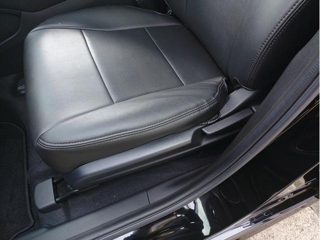 ヴェゼル RS・ホンダセンシング ナビゲーション/TV・ドライブレコーダー・ETC・バックカメラ・クルーズコントロール・ステアリングスイッチ・電子パーキング・革シート・純正18インチアルミホイール・運転席/助手席シートヒーター(32枚目)