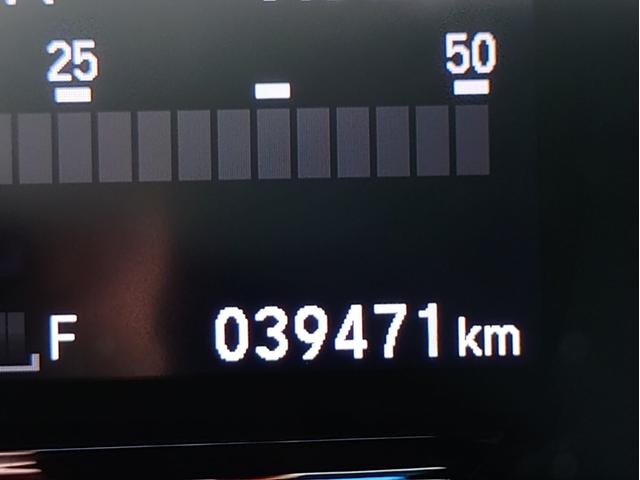 ヴェゼル RS・ホンダセンシング ナビゲーション/TV・ドライブレコーダー・ETC・バックカメラ・クルーズコントロール・ステアリングスイッチ・電子パーキング・革シート・純正18インチアルミホイール・運転席/助手席シートヒーター(48枚目)