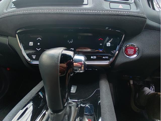 ヴェゼル RS・ホンダセンシング ナビゲーション/TV・ドライブレコーダー・ETC・バックカメラ・クルーズコントロール・ステアリングスイッチ・電子パーキング・革シート・純正18インチアルミホイール・運転席/助手席シートヒーター(55枚目)