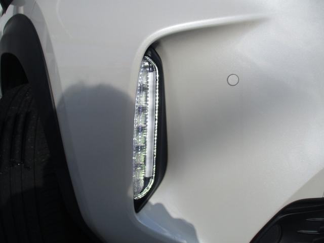 ヤリスクロス ハイブリッドZ ワンオーナー・メーカーディスプレイオーディオ・バックカメラ・BSM・運転席パワーシート・前席シートヒーター・LEDヘッドライト・純正18インチアルミ・ハーフレザー・前後ソナー・前後ドラレコ・ETC(12枚目)