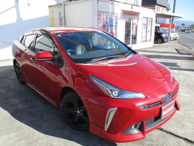 プリウス Sツーリングセレクション ワンオーナー・純正ナビ/TV/バックカメラ・レザーシート・純正エアロ・純正17インチアルミ・前後ソナー・前席シートヒーター・2カメラドラレコ・ETC・セーフティセンス・LEDヘッドライト(2枚目)