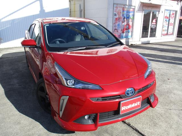 プリウス Sツーリングセレクション ワンオーナー・純正ナビ/TV/バックカメラ・レザーシート・純正エアロ・純正17インチアルミ・前後ソナー・前席シートヒーター・2カメラドラレコ・ETC・セーフティセンス・LEDヘッドライト(4枚目)