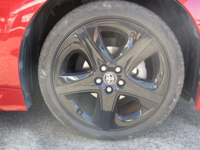 プリウス Sツーリングセレクション ワンオーナー・純正ナビ/TV/バックカメラ・レザーシート・純正エアロ・純正17インチアルミ・前後ソナー・前席シートヒーター・2カメラドラレコ・ETC・セーフティセンス・LEDヘッドライト(14枚目)