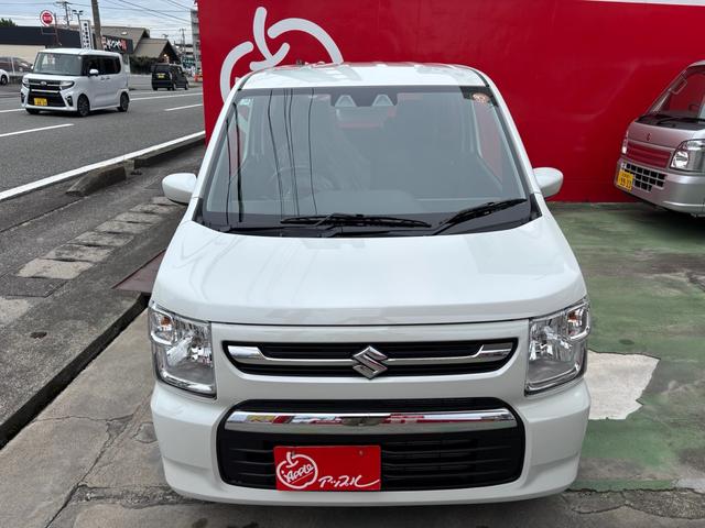 ワゴンＲ ＦＸ　届出済未使用車　衝突衝突軽減ブレーキサポート　フロアマット　サイドバイザー　シートヒーター付き　クリソナ　電動ミラー　運転席助手席エアバック　キーレスエントリーシステム　スマートキー２個（2枚目）