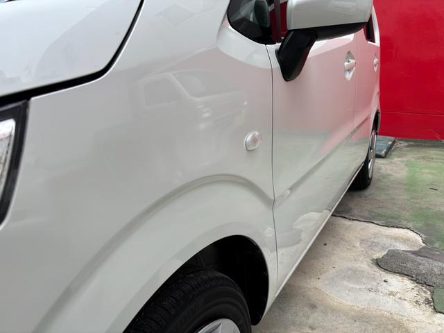 ワゴンＲ ＦＸ　届出済未使用車　衝突衝突軽減ブレーキサポート　フロアマット　サイドバイザー　シートヒーター付き　クリソナ　電動ミラー　運転席助手席エアバック　キーレスエントリーシステム　スマートキー２個（11枚目）