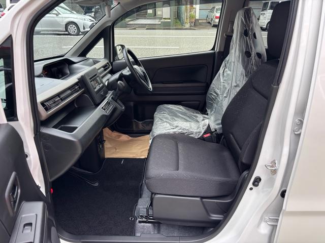 ワゴンＲ ＦＸ　届出済未使用車　衝突衝突軽減ブレーキサポート　フロアマット　サイドバイザー　シートヒーター付き　クリソナ　電動ミラー　運転席助手席エアバック　キーレスエントリーシステム　スマートキー２個（30枚目）