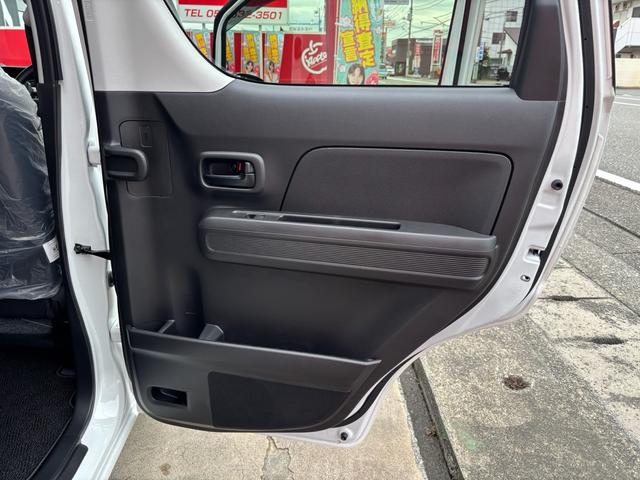 ワゴンＲ ＦＸ　届出済未使用車　衝突衝突軽減ブレーキサポート　フロアマット　サイドバイザー　シートヒーター付き　クリソナ　電動ミラー　運転席助手席エアバック　キーレスエントリーシステム　スマートキー２個（39枚目）