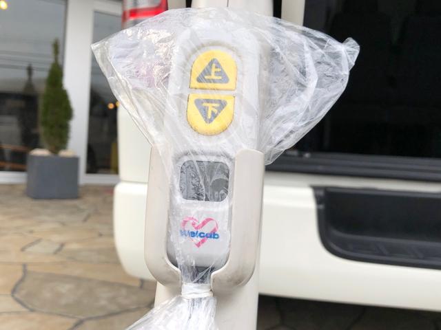ウェルキャブBタイプ 車いす2脚 福祉車両(6枚目)