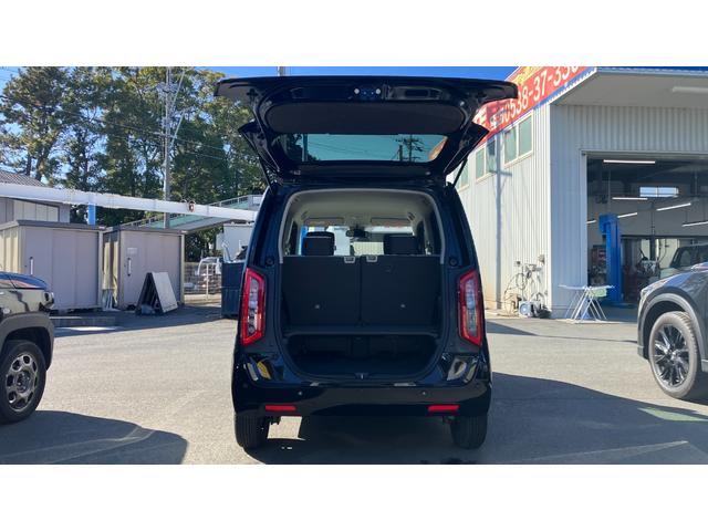 アクティブに活動できる軽快さと、荷物をたくさん運べる機能を両立☆