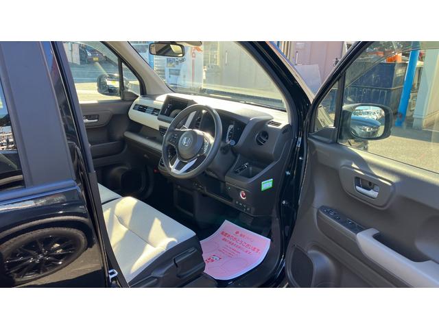 常に触れることとなる運転席周り。運転席が快適だと運転に集中することができますね♪