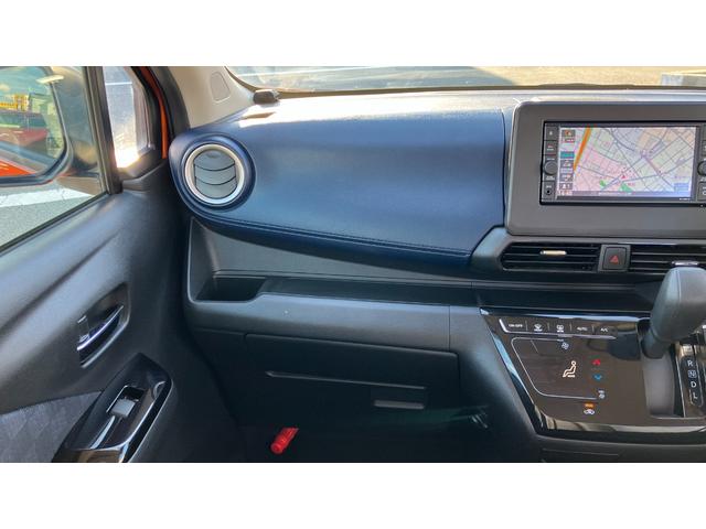 �X�^�C���b�V���ȃC���p�l�����