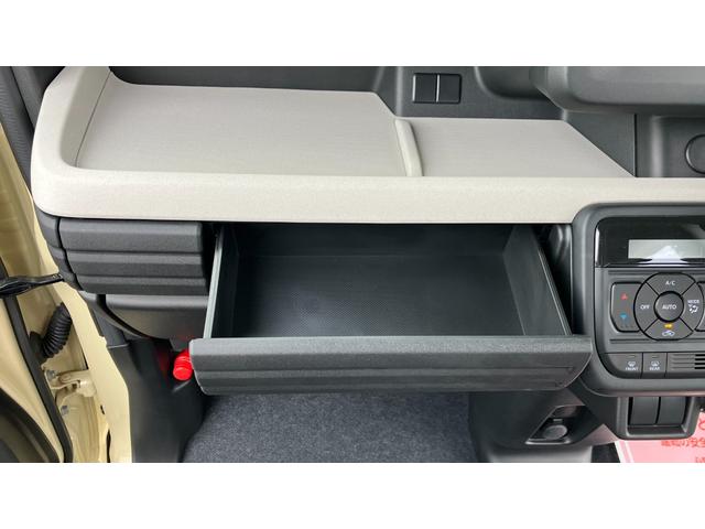 スペーシア ハイブリッドＧ　衝突被害軽減システム（スズキセーフティサポート）　両側スライドドア　クリアランスソナー　ＬＥＤヘッドランプ　スマートキー　ＣＶＴ　プッシュスタート　オートエアコン　盗難防止システム　衝突安全ボディ（69枚目）