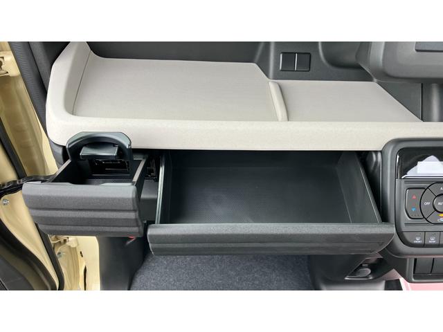 スペーシア ハイブリッドＧ　衝突被害軽減システム（スズキセーフティサポート）　両側スライドドア　クリアランスソナー　ＬＥＤヘッドランプ　スマートキー　ＣＶＴ　プッシュスタート　オートエアコン　盗難防止システム　衝突安全ボディ（70枚目）