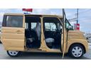 天井が高く開放感のある車内で乗り降りもラクチン♪
