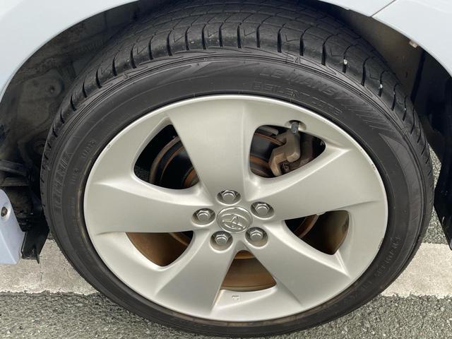 プリウス Ｇツーリングセレクション　ナビ　フルセグ　ＥＴＣ　バックカメラ　オートクルーズコントロール　スマートキー　プッシュスタート　エアコン　パワステ　パワーウィンドウ（5枚目）