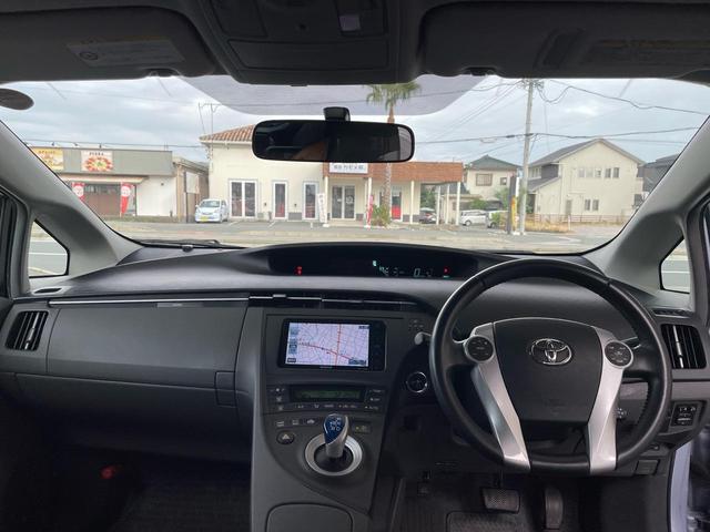 プリウス Ｇツーリングセレクション　ナビ　フルセグ　ＥＴＣ　バックカメラ　オートクルーズコントロール　スマートキー　プッシュスタート　エアコン　パワステ　パワーウィンドウ（39枚目）