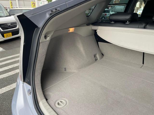 プリウス Ｇツーリングセレクション　ナビ　フルセグ　ＥＴＣ　バックカメラ　オートクルーズコントロール　スマートキー　プッシュスタート　エアコン　パワステ　パワーウィンドウ（41枚目）