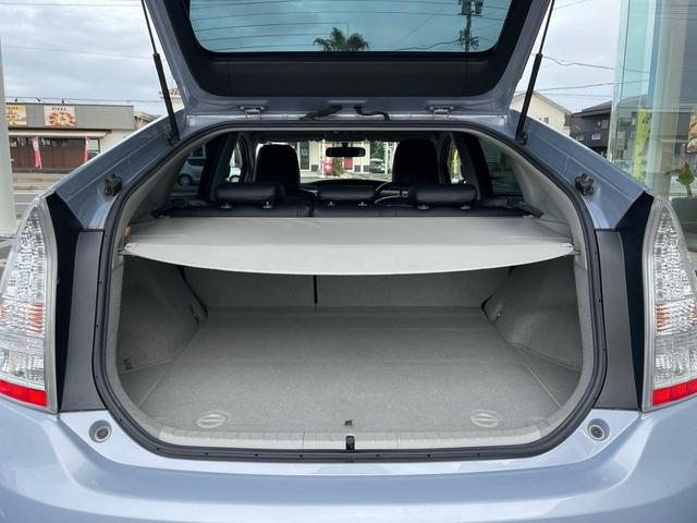 プリウス Ｇツーリングセレクション　ナビ　フルセグ　ＥＴＣ　バックカメラ　オートクルーズコントロール　スマートキー　プッシュスタート　エアコン　パワステ　パワーウィンドウ（43枚目）